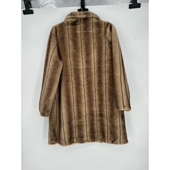 Love Token Faux Fur Striped Coat NWT - Picture 5 of 7